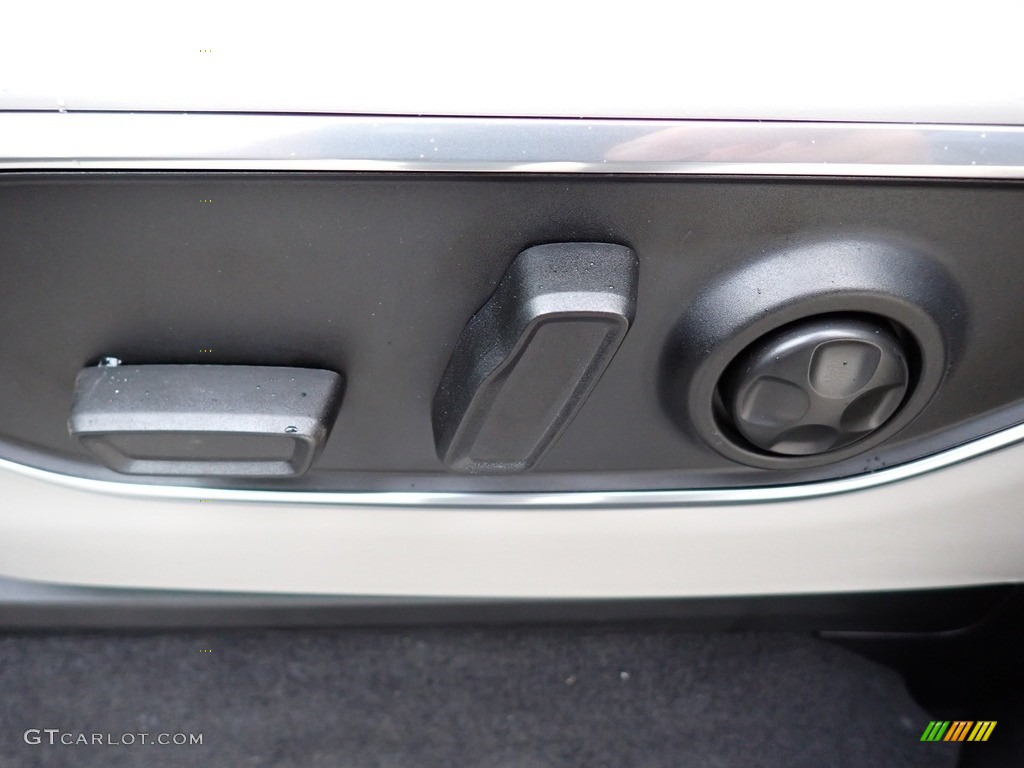 2023 Jeep Wagoneer Base 4x4 Controls Photo #146701385