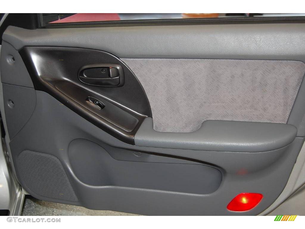 2004 Elantra GLS Sedan - Sterling Silver / Gray photo #36