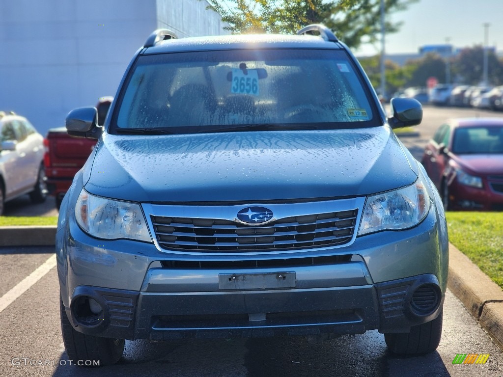 2010 Forester 2.5 X Premium - Sage Green Metallic / Platinum photo #2