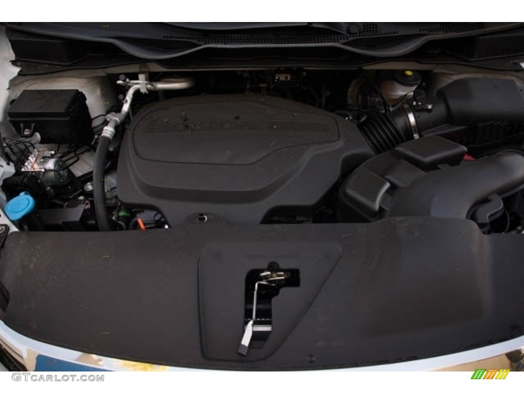 2024 Honda Odyssey EX Engine Photos