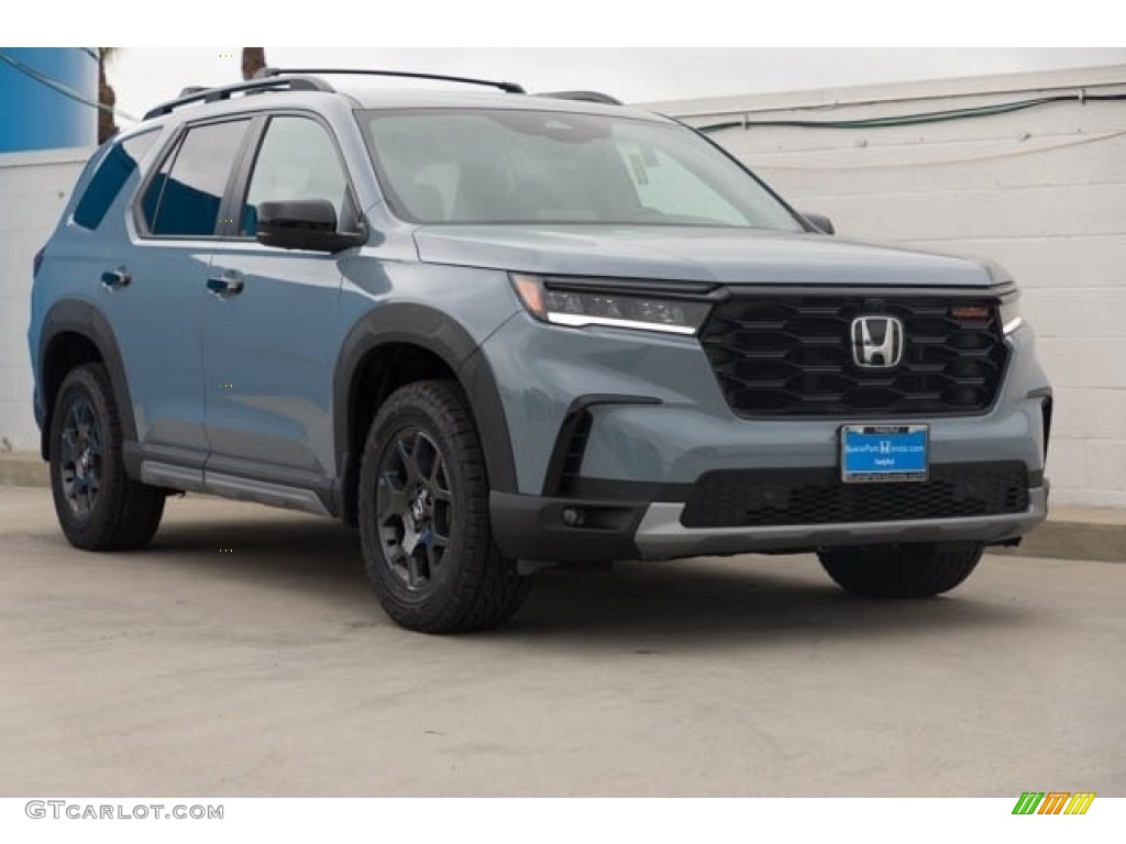 Sonic Gray Pearl 2024 Honda Pilot TrailSport AWD Exterior Photo #146702419