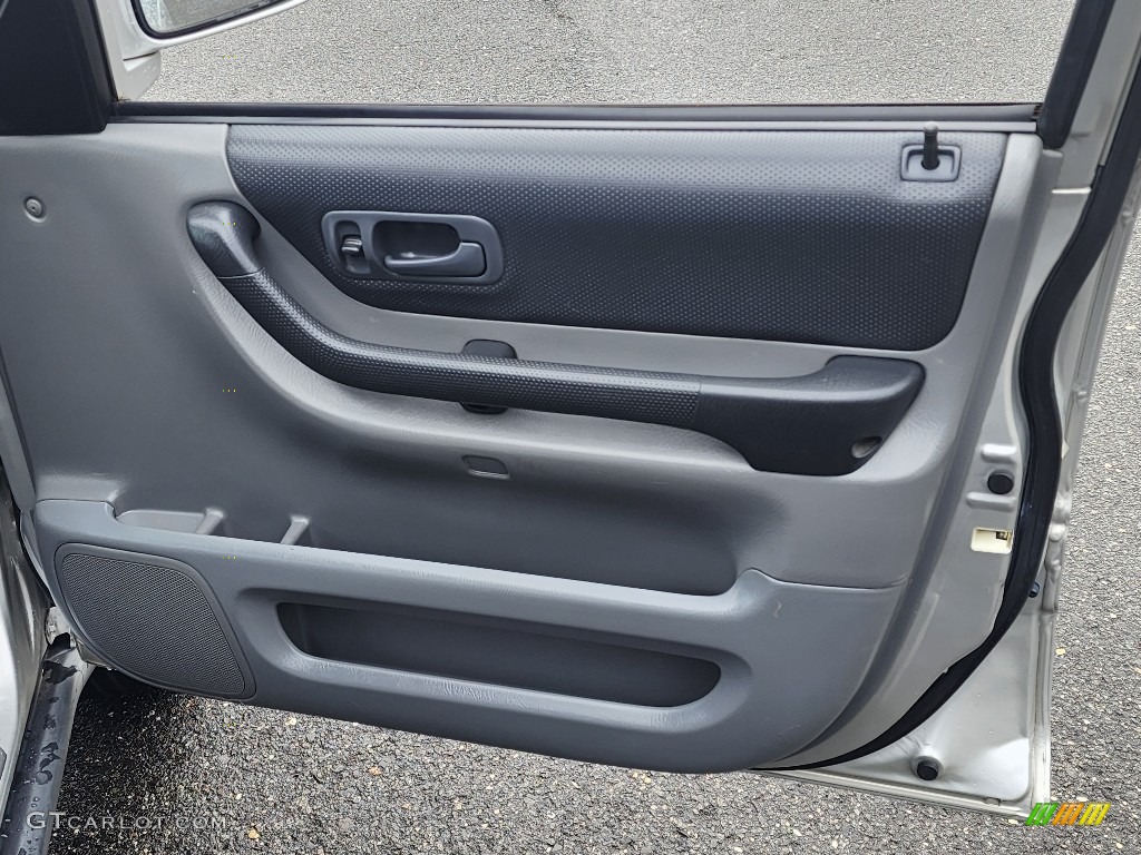 1998 Honda CR-V EX 4WD Charcoal Door Panel Photo #146702644