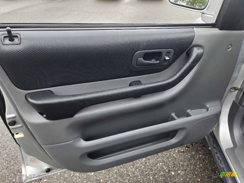 1998 Honda CR-V EX 4WD Charcoal Door Panel Photo #146702887