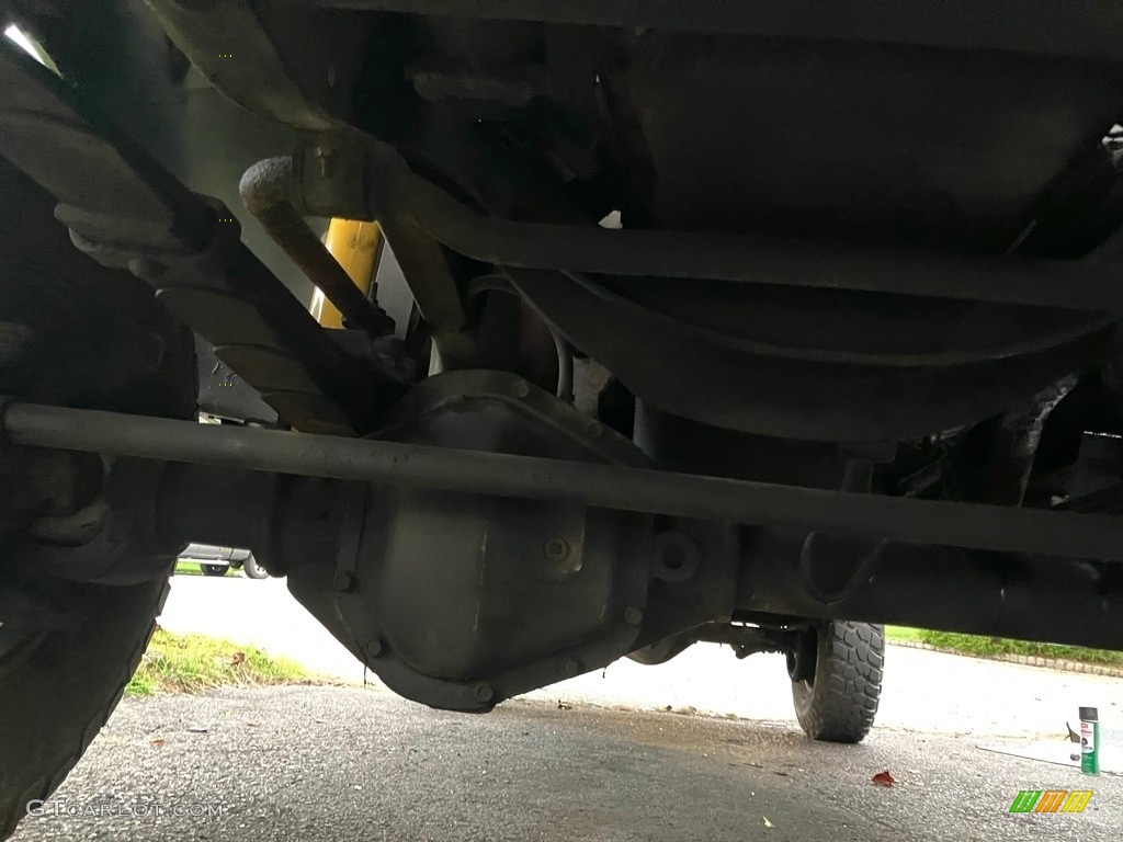 1992 Dodge Ram 250 Regular Cab 4x4 Undercarriage Photo #146703244