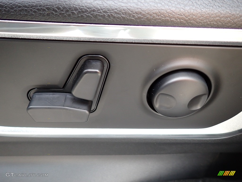 2024 Ram 1500 Laramie Crew Cab 4x4 Front Seat Photos