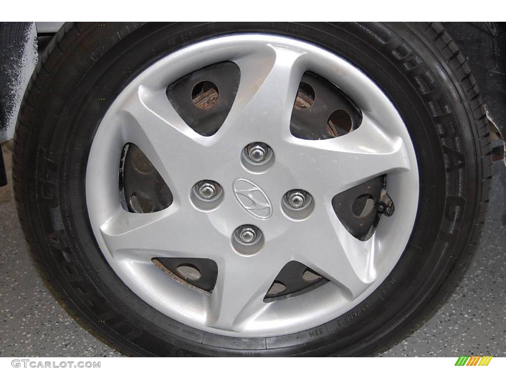 2004 Elantra GLS Sedan - Sterling Silver / Gray photo #40