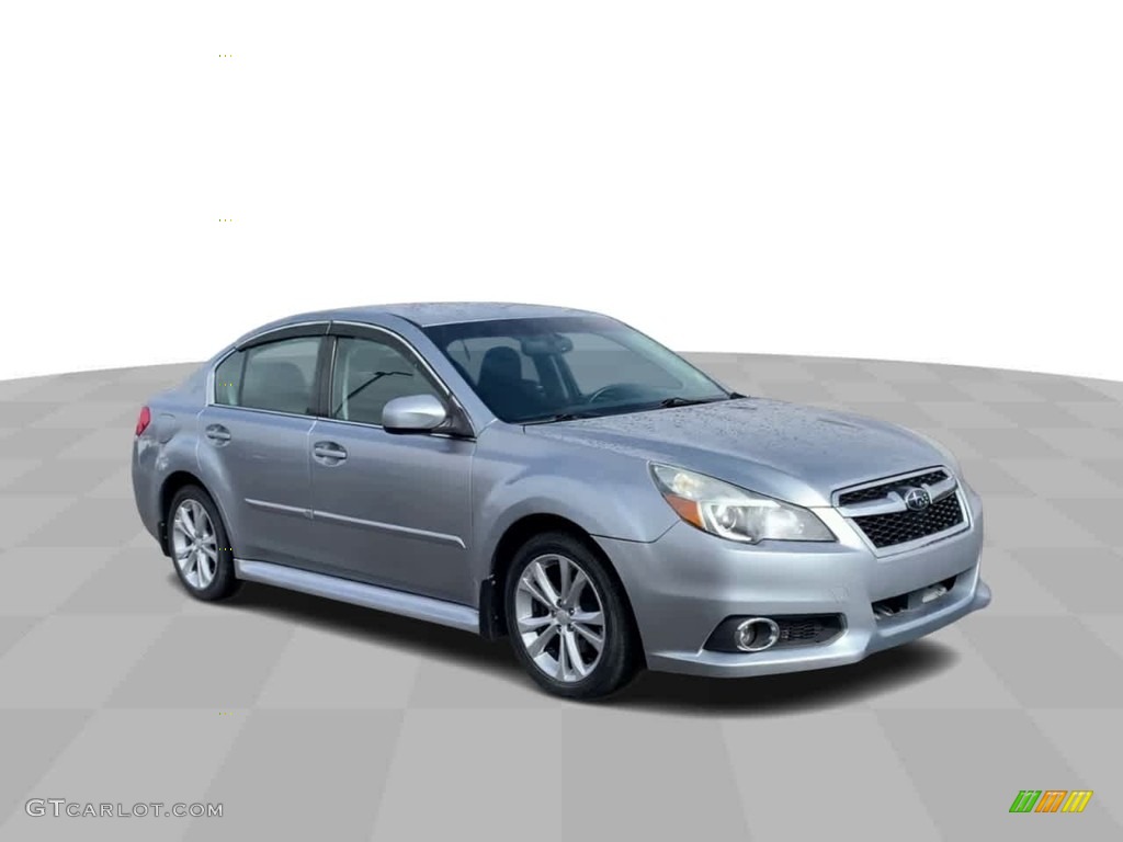 2013 Legacy 2.5i Premium - Ice Silver Metallic / Black photo #2