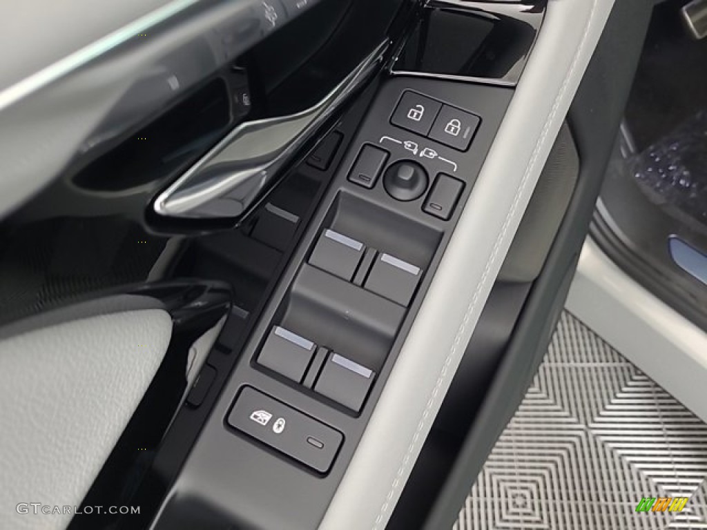 2023 Land Rover Range Rover Evoque SE R-Dynamic Controls Photo #146705192