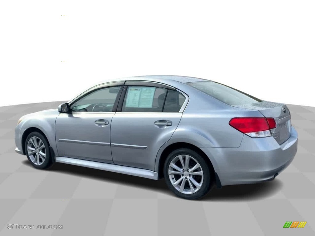 2013 Legacy 2.5i Premium - Ice Silver Metallic / Black photo #6