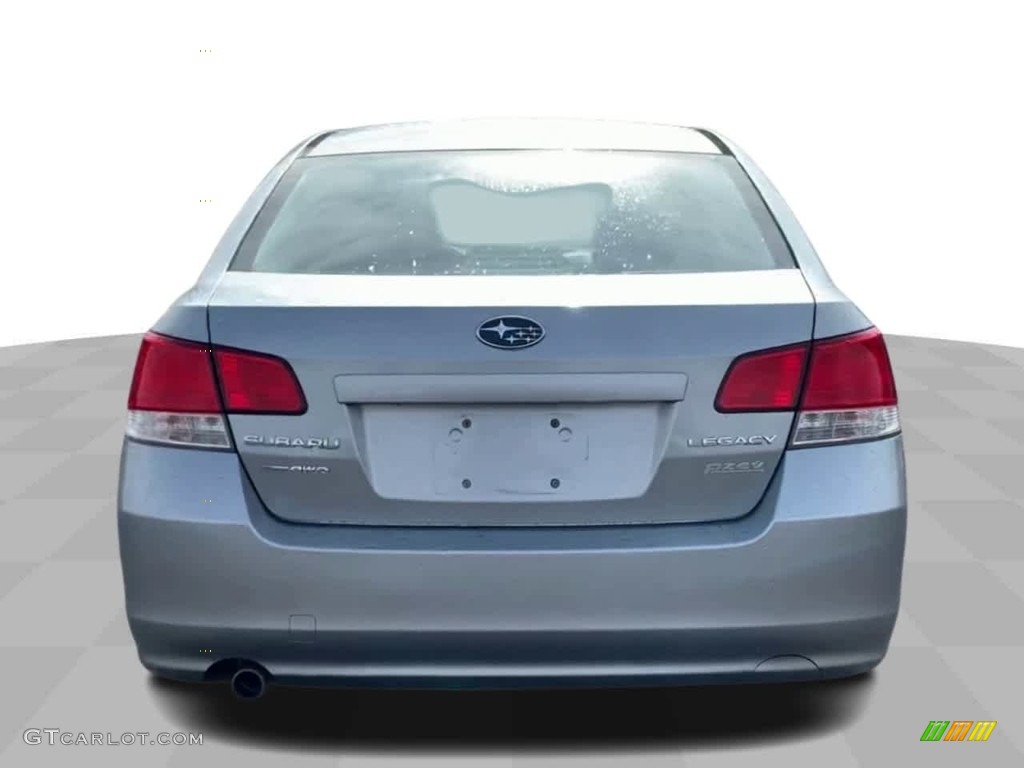 2013 Legacy 2.5i Premium - Ice Silver Metallic / Black photo #7