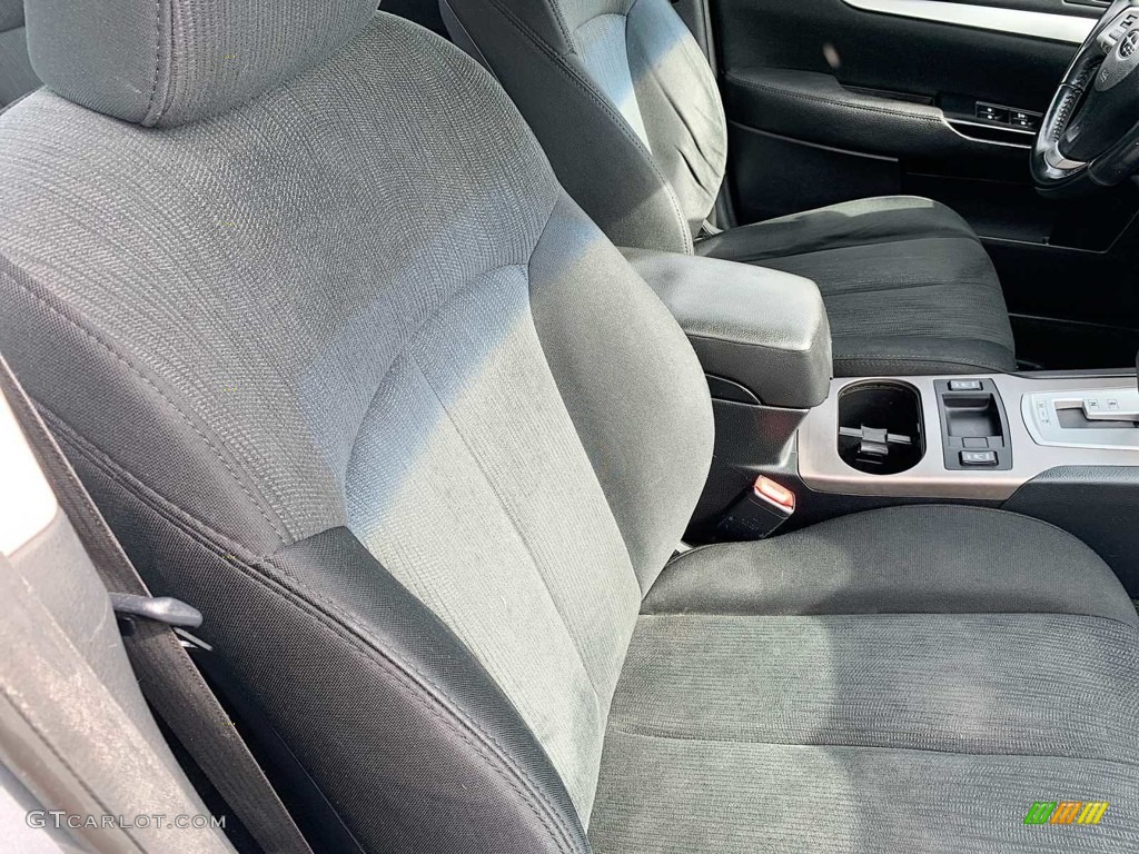 2013 Legacy 2.5i Premium - Ice Silver Metallic / Black photo #23