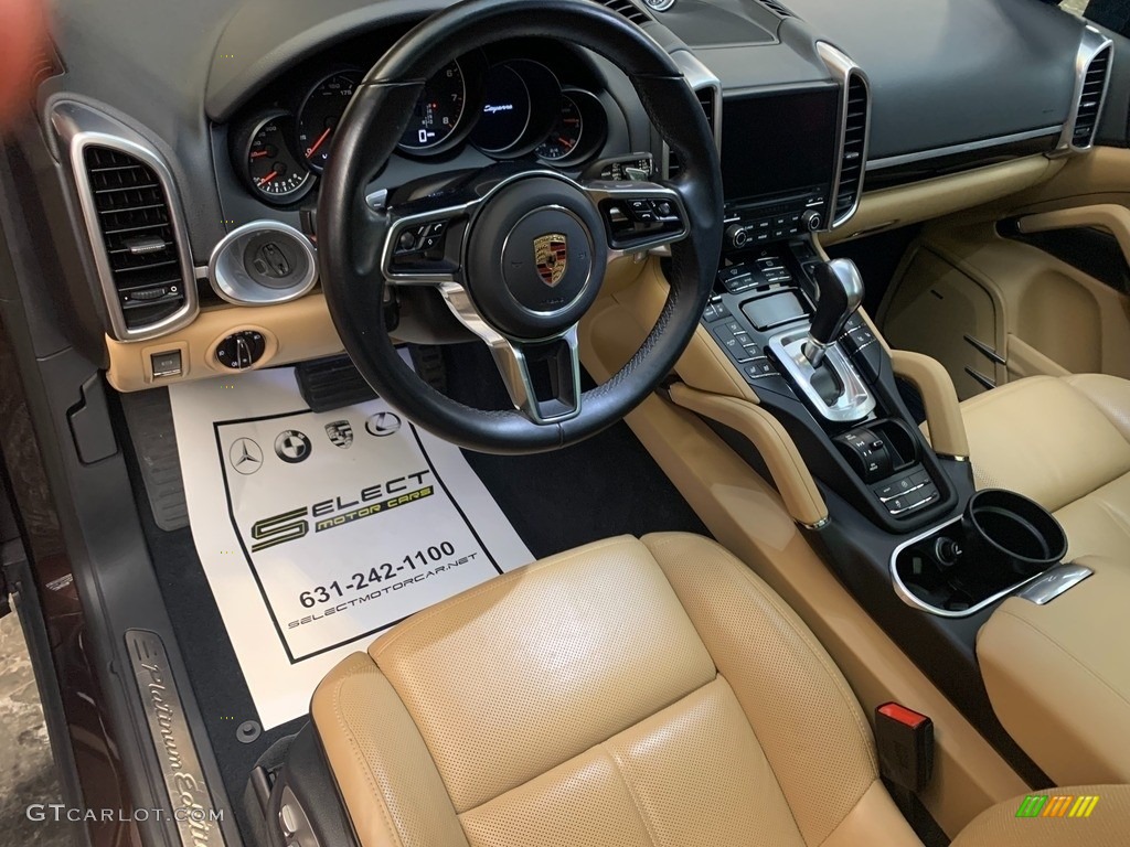 Luxor Beige Interior 2017 Porsche Cayenne Platinum Edition Photo #146705574