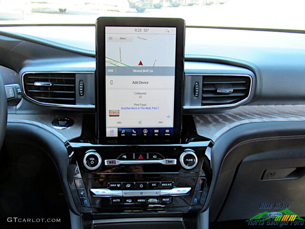 2023 Ford Explorer Platinum 4WD Controls Photo #146706018