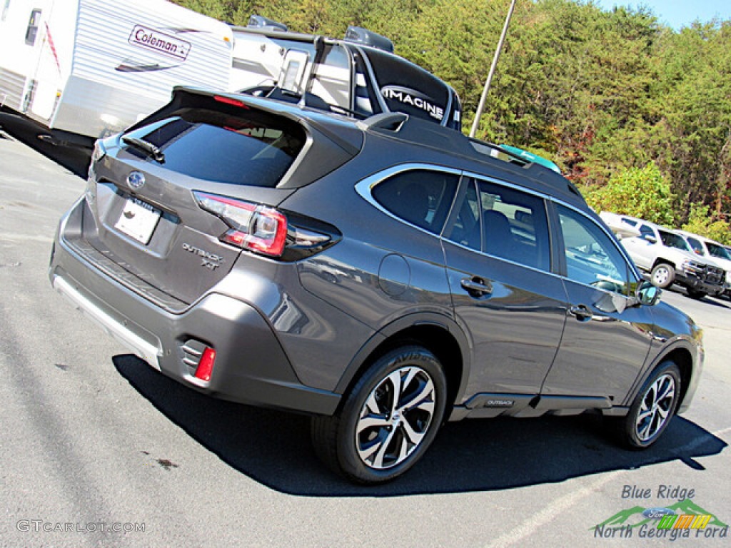 2021 Outback Limited XT - Magnetite Gray Metallic / Gray photo #28