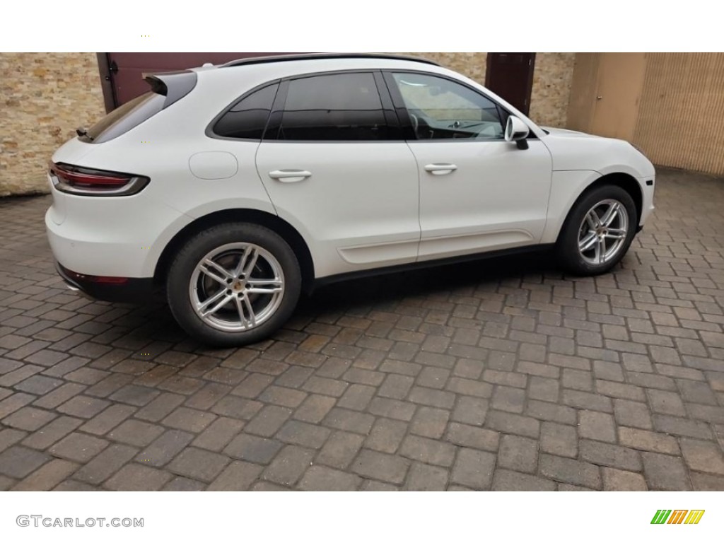 2020 Macan  - White / Black/Mojave Beige photo #5