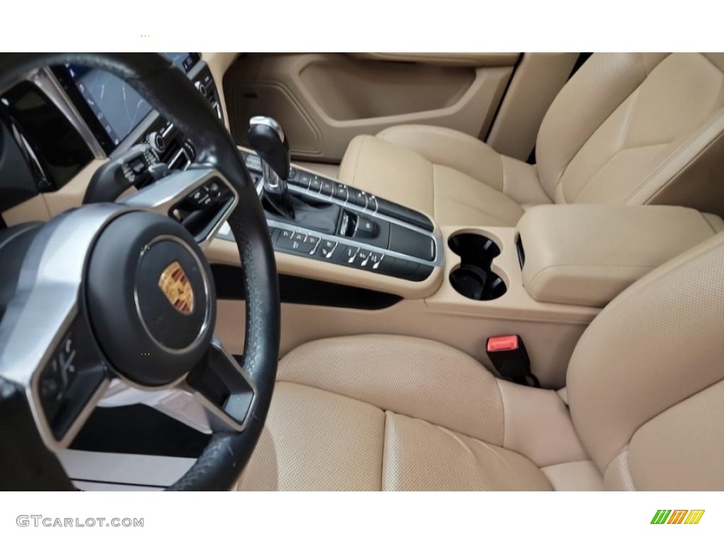 2020 Macan  - White / Black/Mojave Beige photo #6