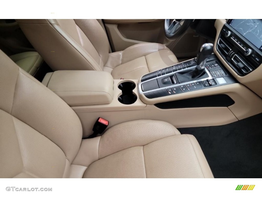 2020 Macan  - White / Black/Mojave Beige photo #7