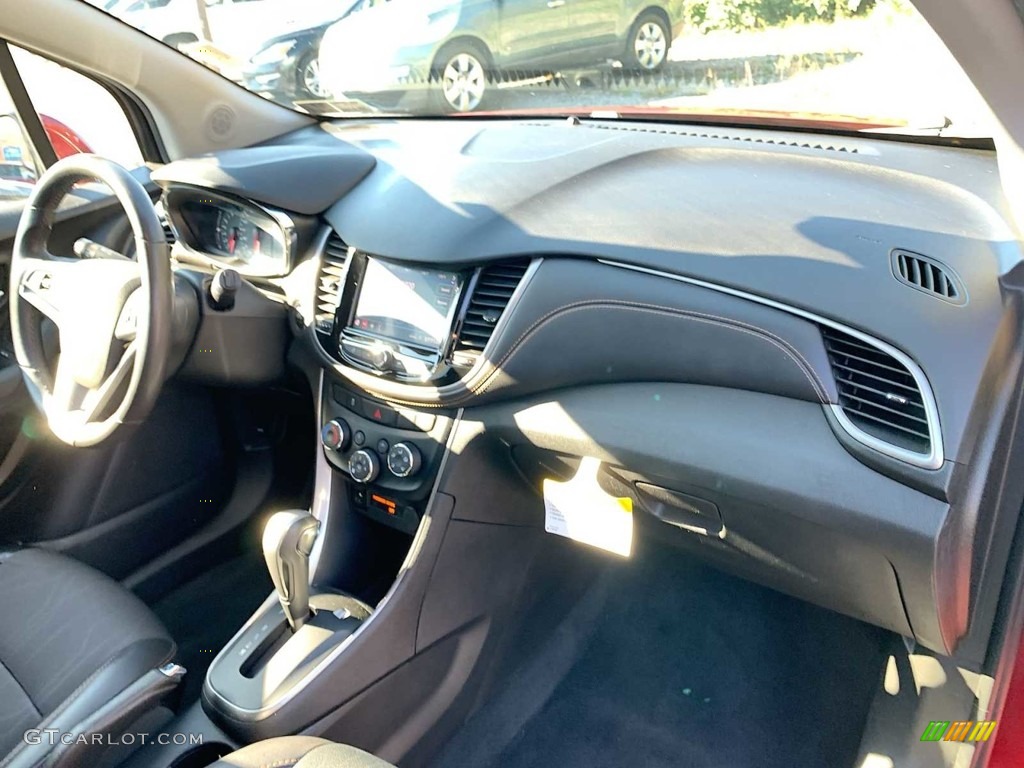 2020 Trax LT AWD - Cajun Red Tintcoat / Jet Black photo #26