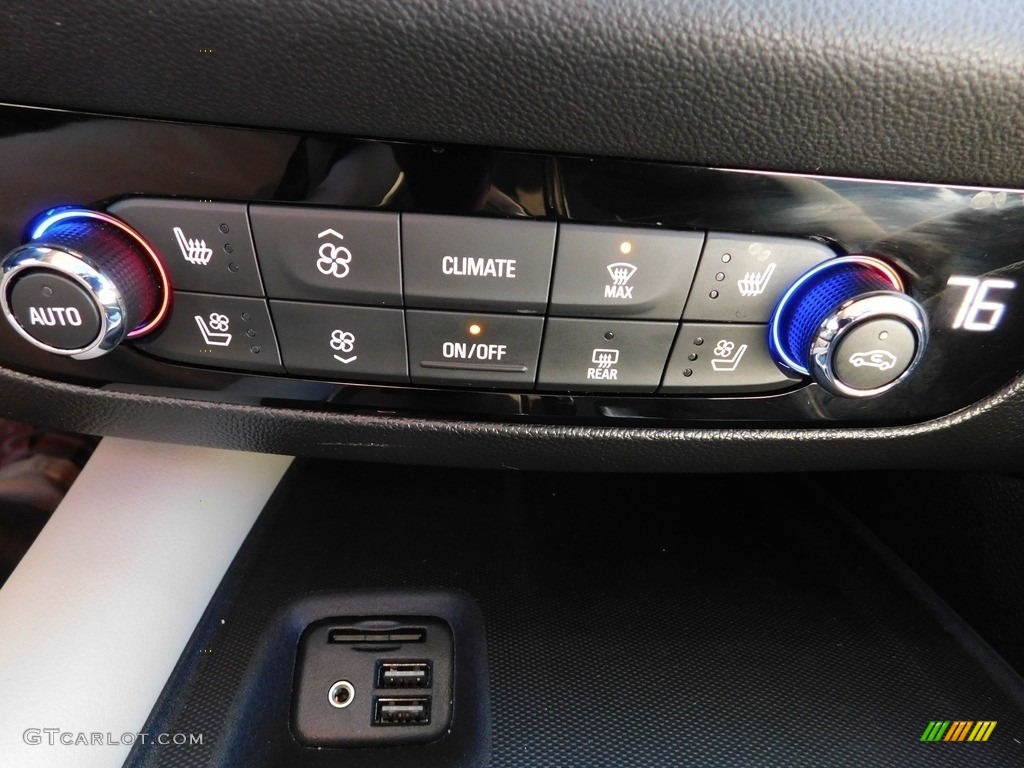 2021 Buick Enclave Premium Controls Photos