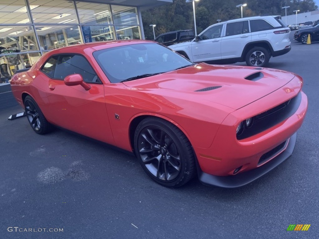2022 Challenger R/T Scat Pack - Go Mango / Black photo #1