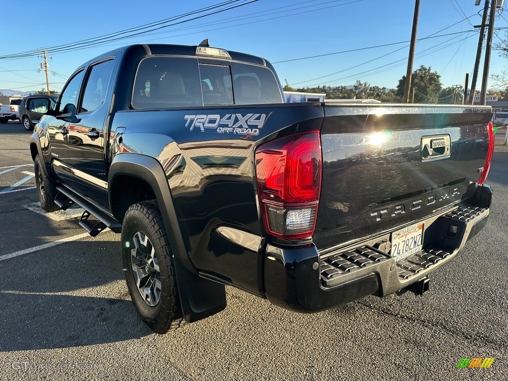 2019 Tacoma TRD Off-Road Double Cab 4x4 - Midnight Black Metallic / Black photo #4