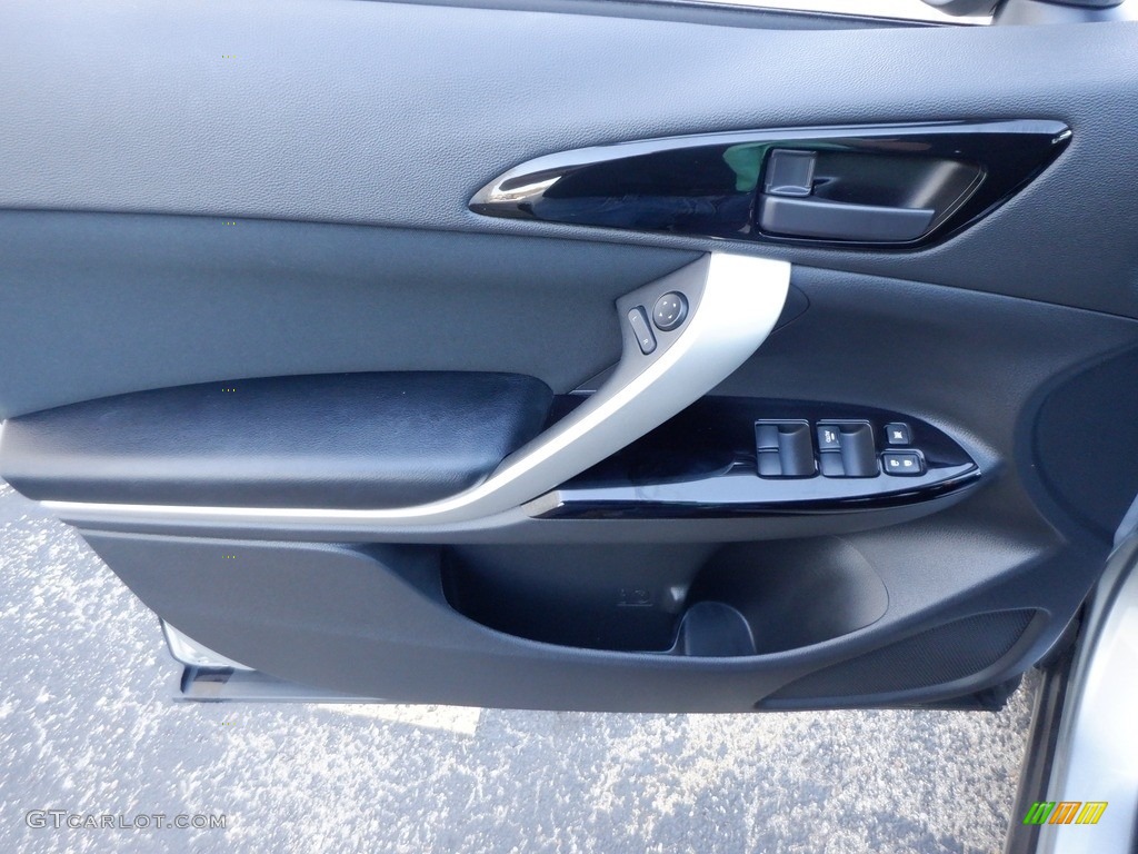 2022 Mitsubishi Eclipse Cross LE S-AWC Door Panel Photos