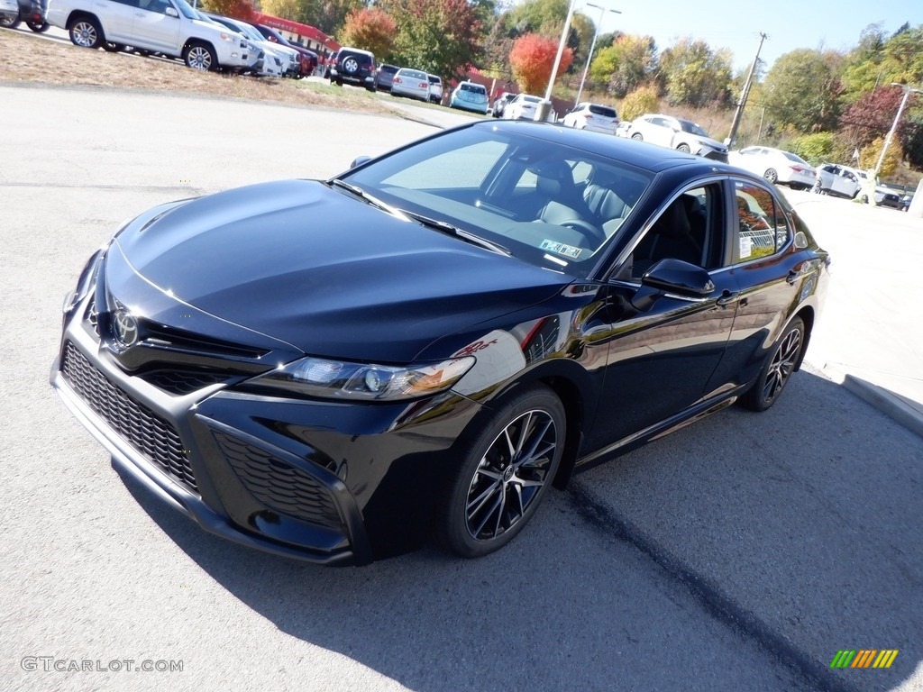 2024 Camry SE - Midnight Black Metallic / Black photo #5