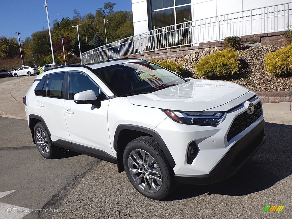 2025 Wind Chill Pearl Toyota RAV4 XLE Premium AWD 146710279 GTCarLot
