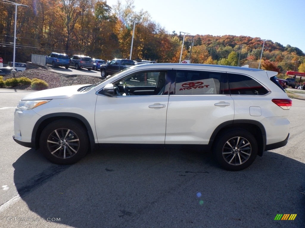 2019 Highlander XLE AWD - Blizzard Pearl White / Ash photo #6