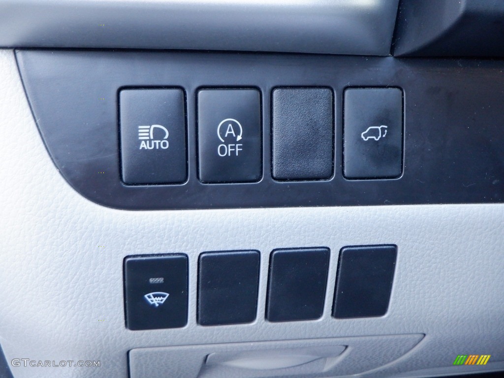 2019 Highlander XLE AWD - Blizzard Pearl White / Ash photo #13