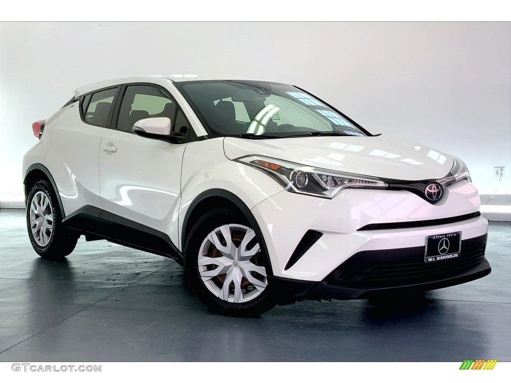 2019 Toyota C-HR LE Exterior Photos