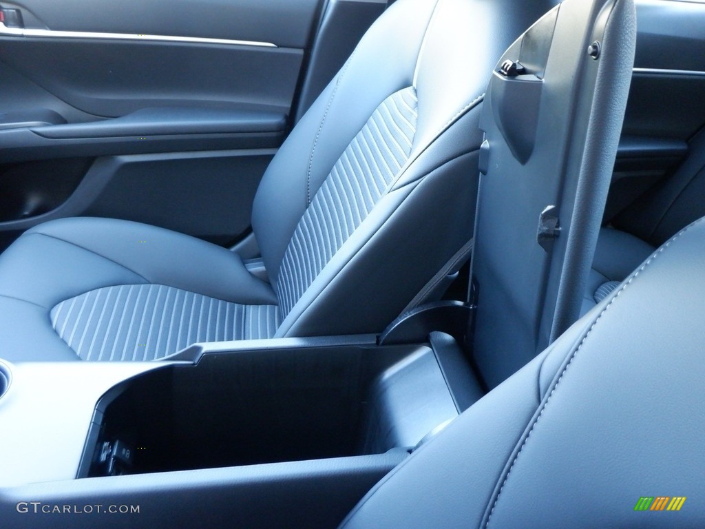 2024 Camry SE Nightsade - Midnight Black Metallic / Black photo #28