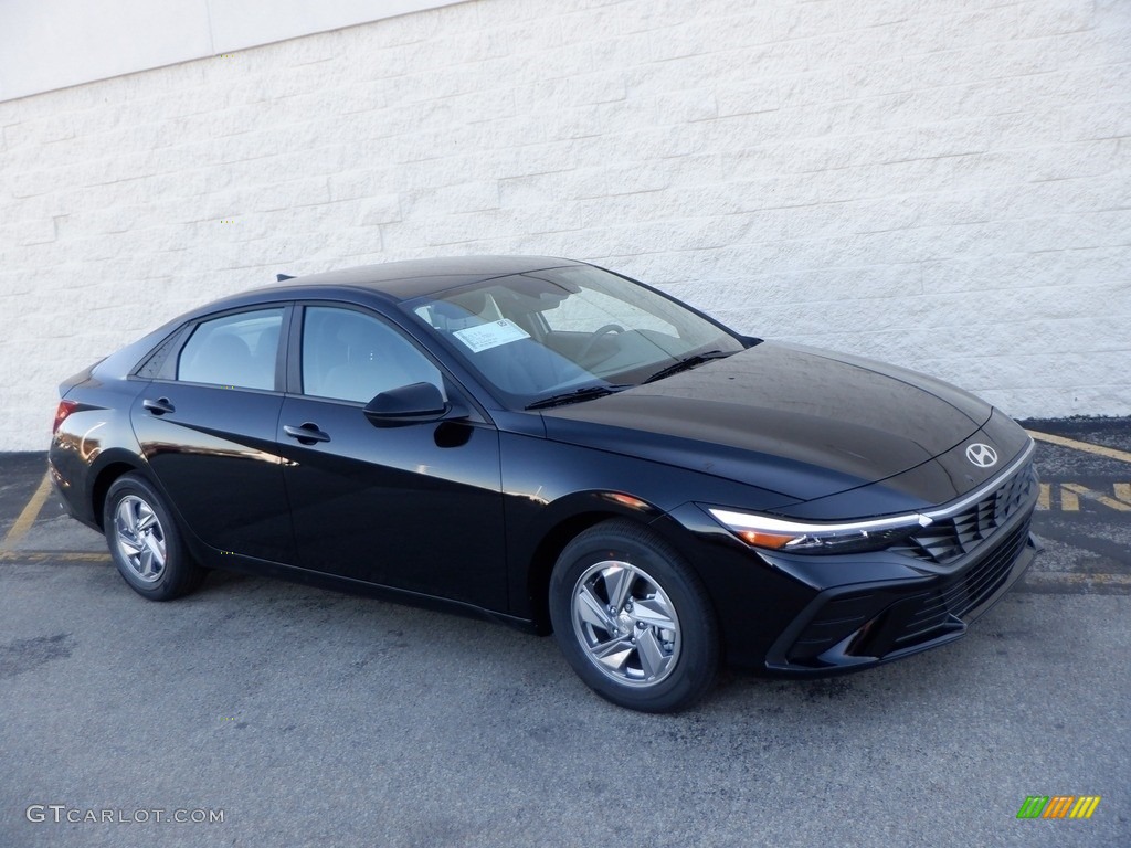 2024 Elantra SE - Abyss Black / Gray photo #1