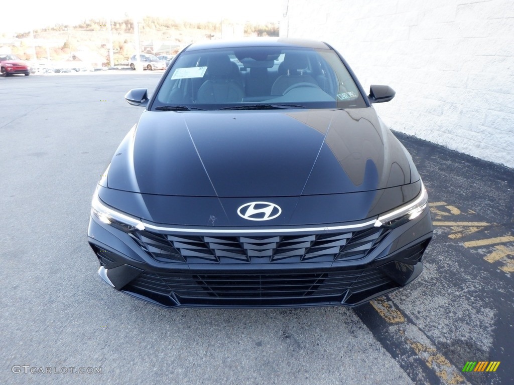 2024 Elantra SE - Abyss Black / Gray photo #3