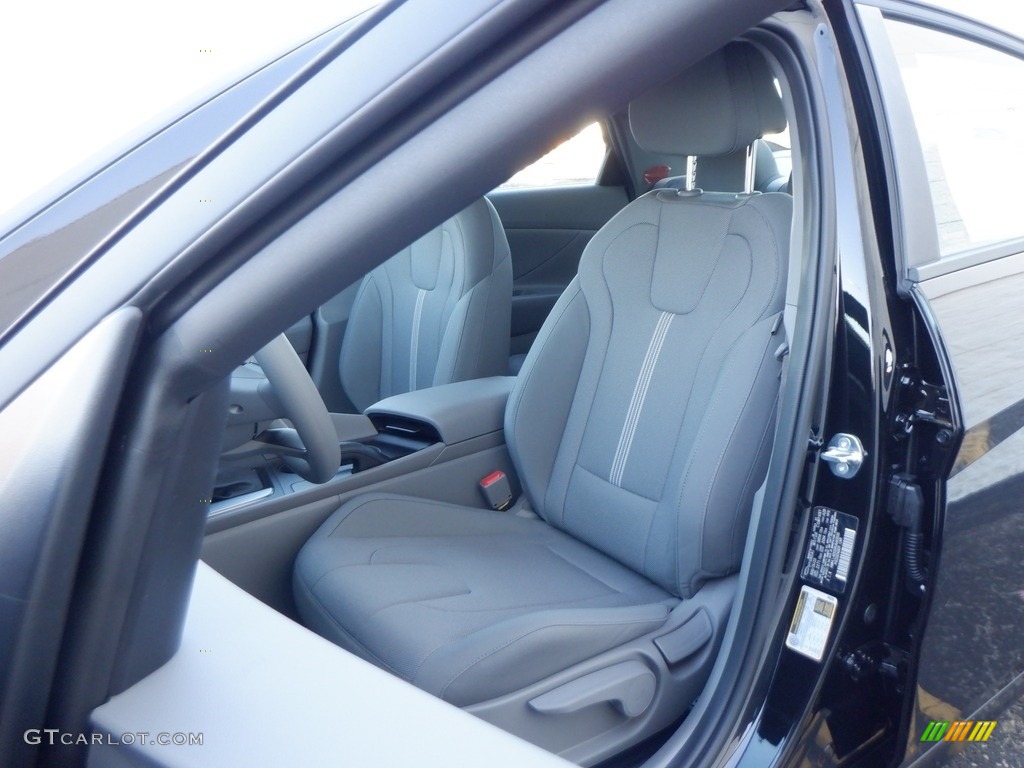 Gray Interior 2024 Hyundai Elantra SE Photo #146715367