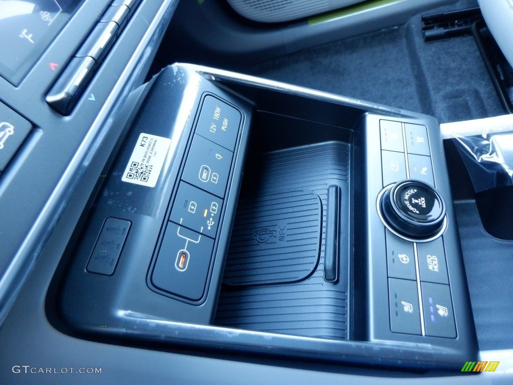 2024 Hyundai Kona Limited AWD Controls Photo #146715577
