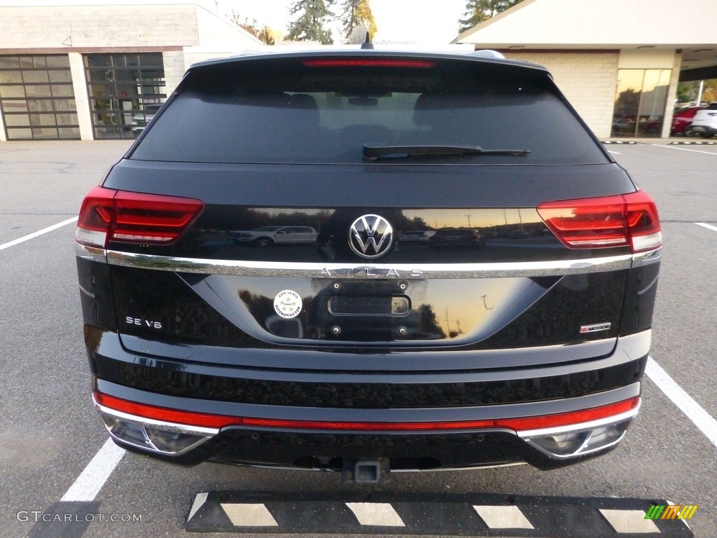 2021 Volkswagen Atlas Cross Sport SE Technology R-Line 4Motion Marks and Logos Photos