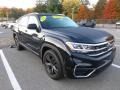 Front 3/4 View of 2021 Atlas Cross Sport SE Technology R-Line 4Motion