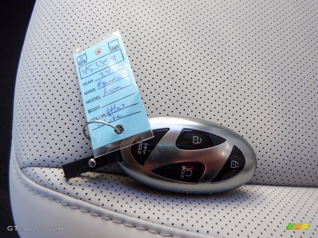 2024 Hyundai Kona Limited AWD Keys Photos
