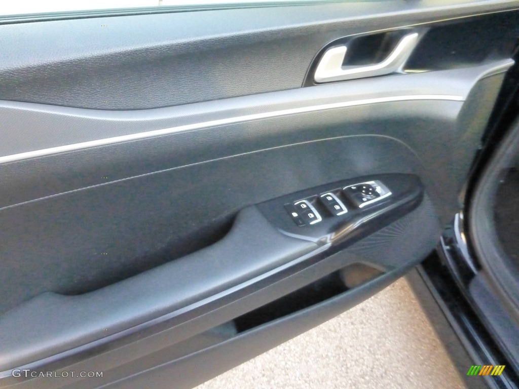 2021 Kia K5 GT-Line Door Panel Photos