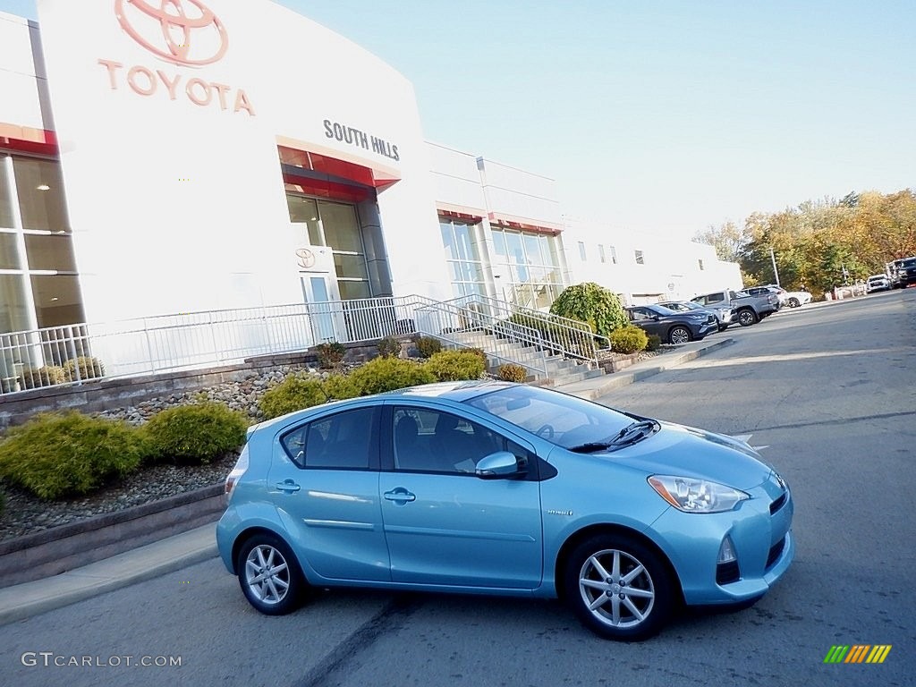 2013 Prius c Hybrid Three - Summer Rain Metallic / Light Blue Gray/Black photo #2