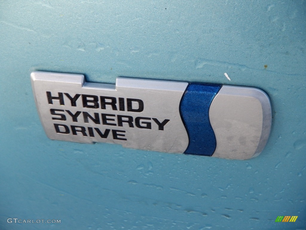 2013 Prius c Hybrid Three - Summer Rain Metallic / Light Blue Gray/Black photo #10