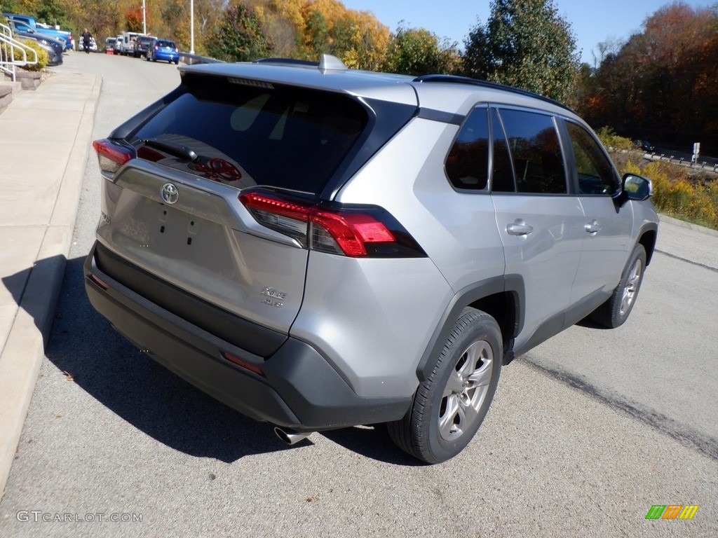 2023 RAV4 XLE AWD - Silver Sky Metallic / Black photo #8