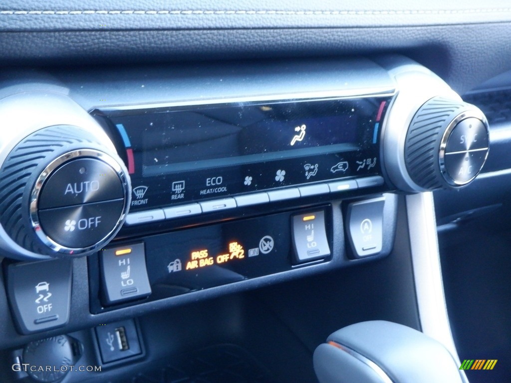 2023 Toyota RAV4 XLE Premium AWD Controls Photo #146716777