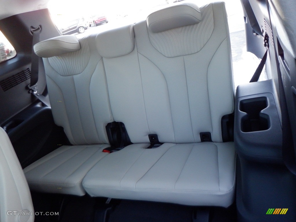 2024 Hyundai Palisade Calligraphy AWD Rear Seat Photos