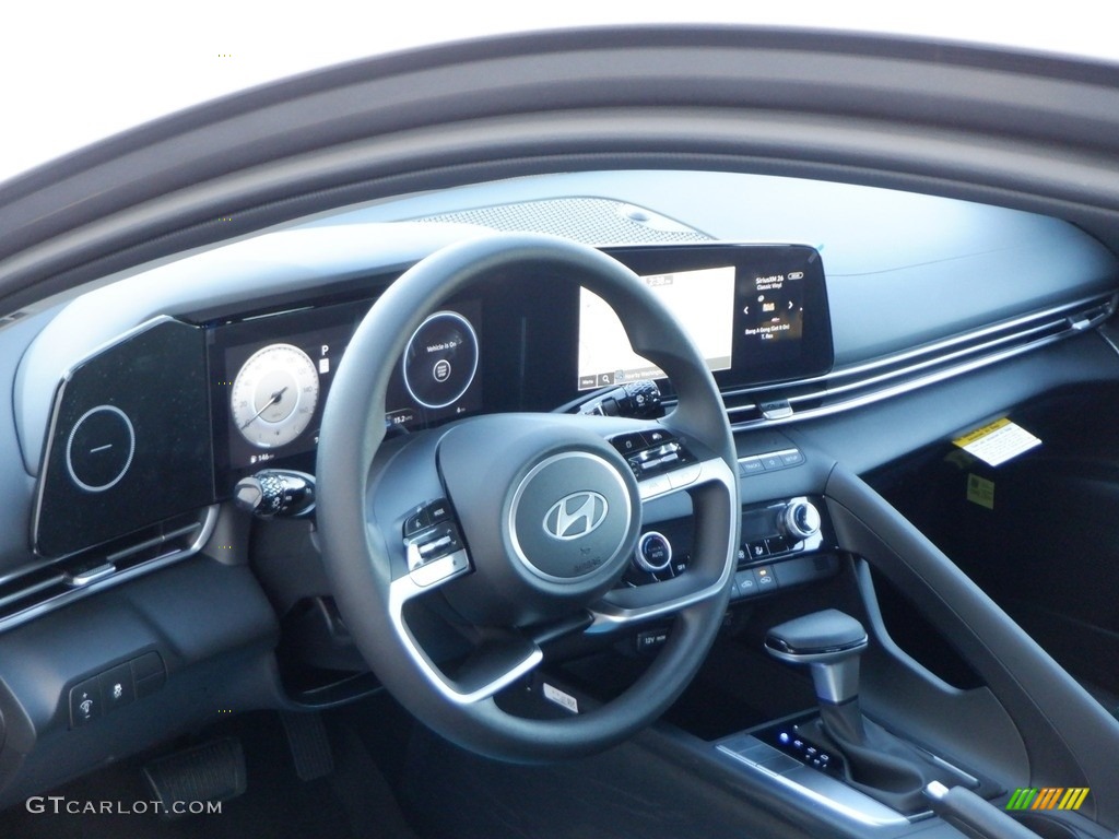 2024 Hyundai Elantra SEL Black Dashboard Photo #146717077