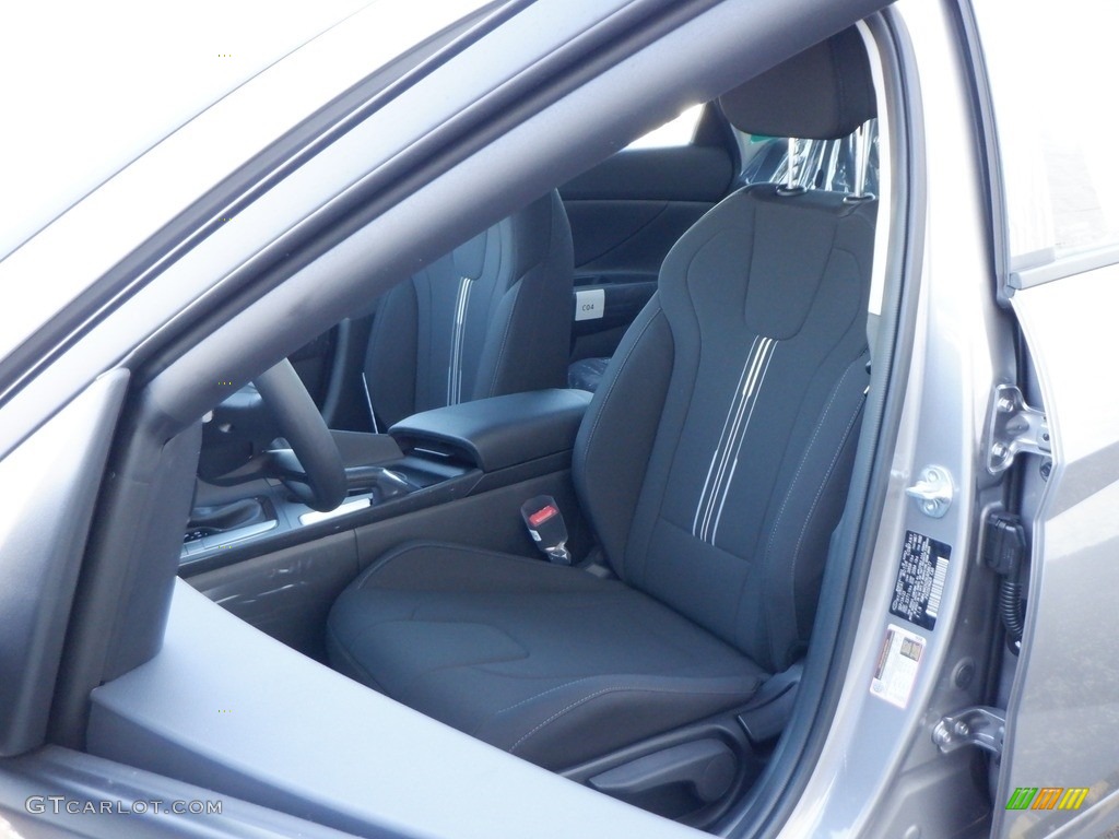 Black Interior 2024 Hyundai Elantra SEL Photo #146717083