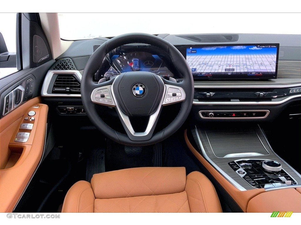 2023 BMW X7 xDrive40i Tartufo Dashboard Photo #146718069