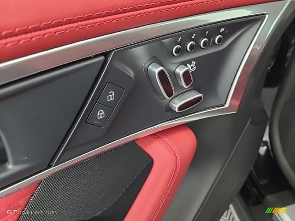 2024 Jaguar F-TYPE 450 R-Dynamic Convertible Door Panel Photos