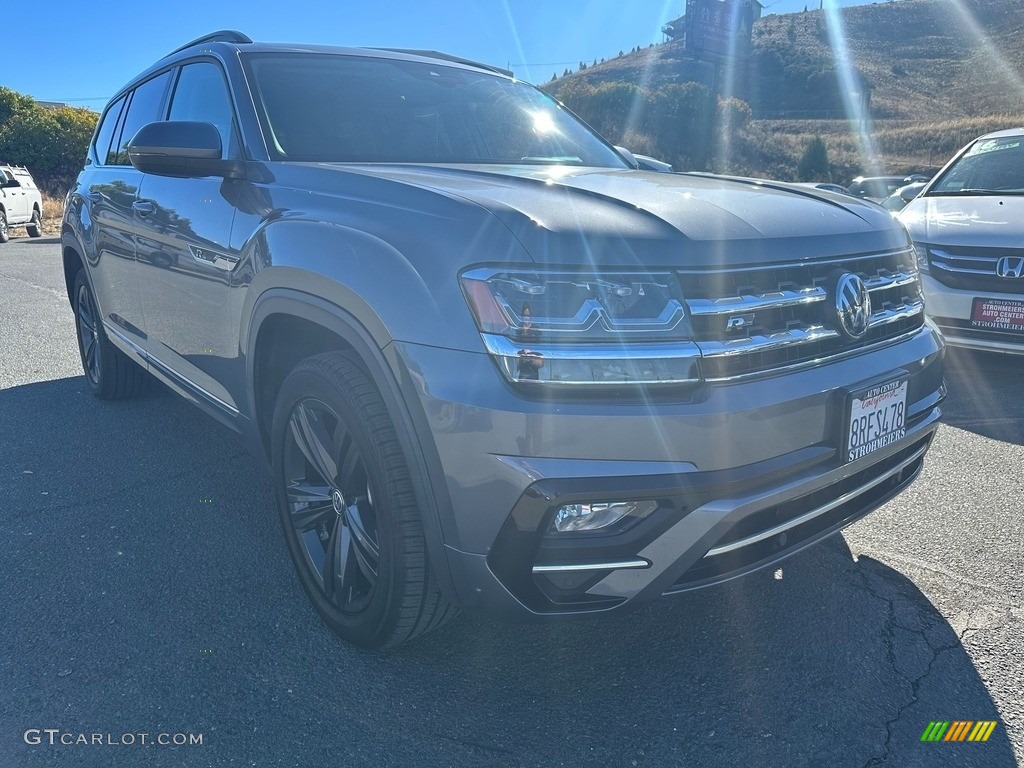 2020 Atlas SE R-Line - Platinum Gray Metallic / Titan Black photo #1
